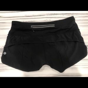 lululemon {size 4} run time shorts*block-it pocket